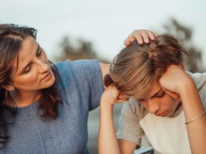 how to combat parental alienation in teenagers